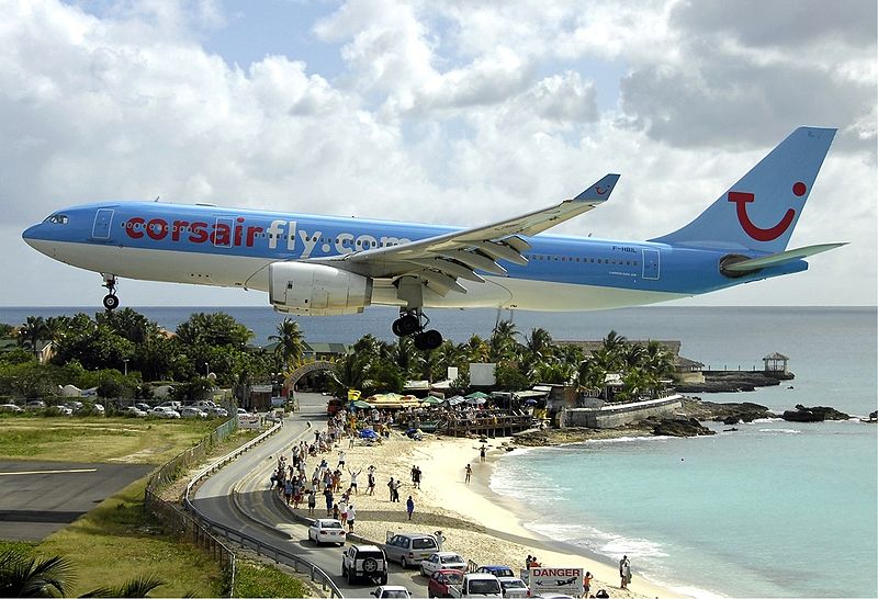 800px-Corsair_Airbus_A330_at_SXM_Bidini.jpg