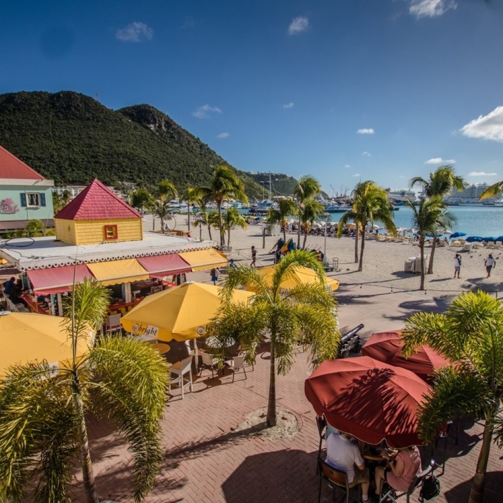 St-Maarten-Philipsburg-town.jpg