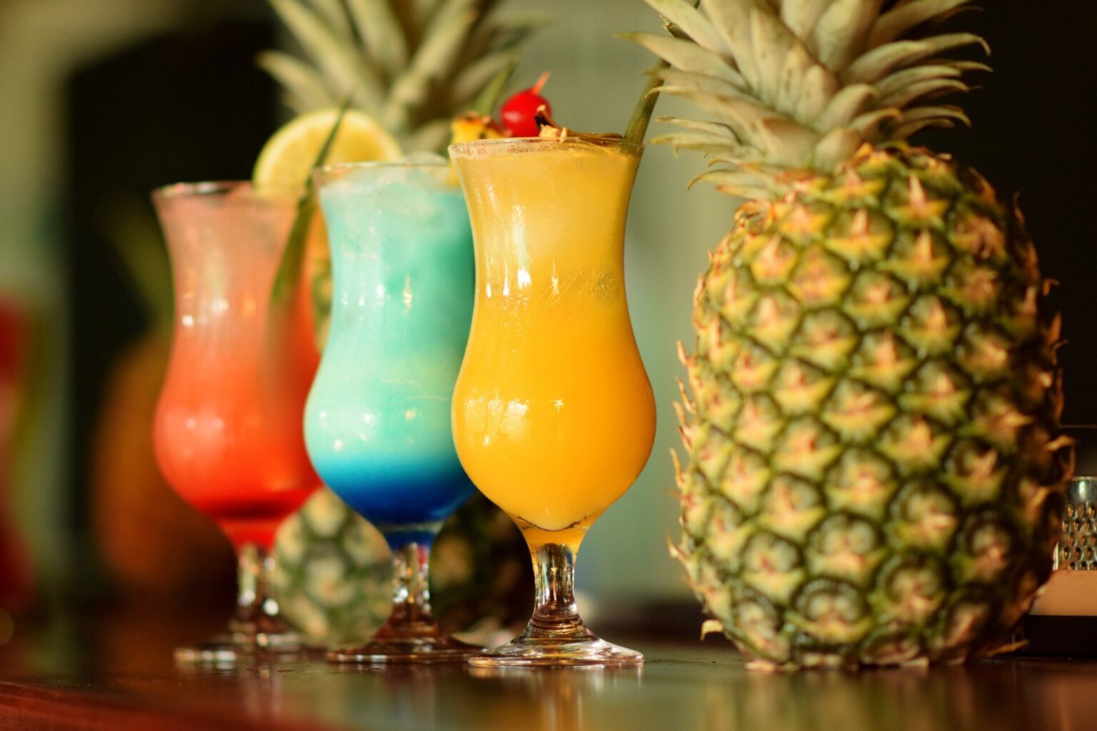 5 Popular and Tropical Cocktails to try on Valentine’s Day