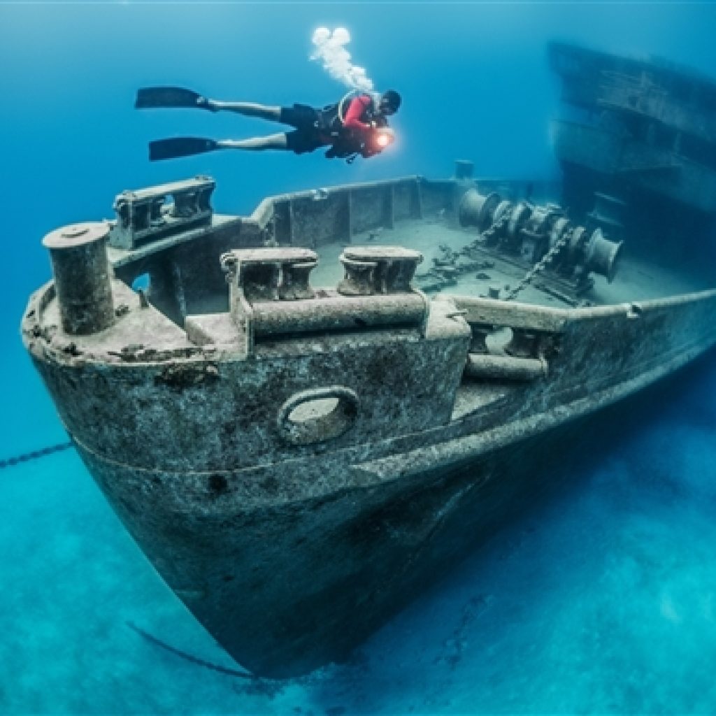 kittiwake_shipwreck_artificial_reef_1_getty_FLv4E6t.jpg