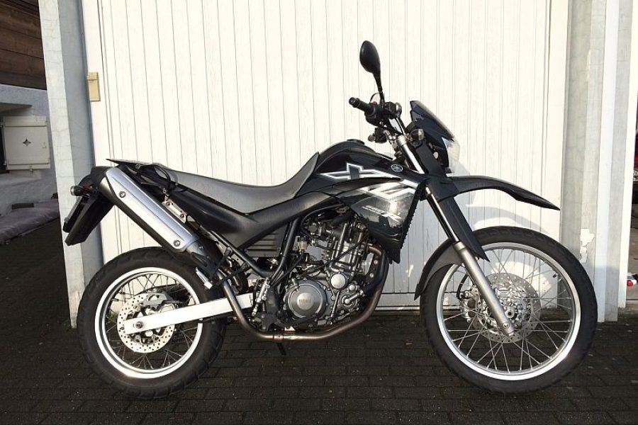 Motocycleta Yamaha 660R