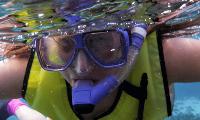 snorkeling in belize