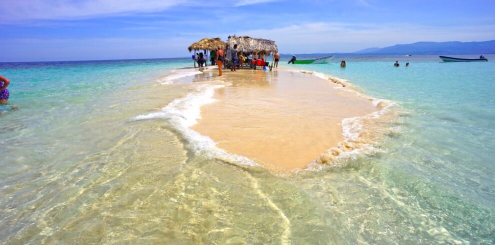 cayo arena 1 scaled 1