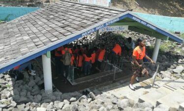 Nevis hot springs experience