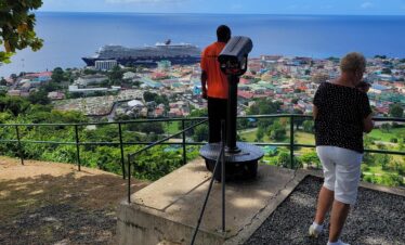 Dominica Scenic Waterfalls and Hot Springs @ Autop Tours