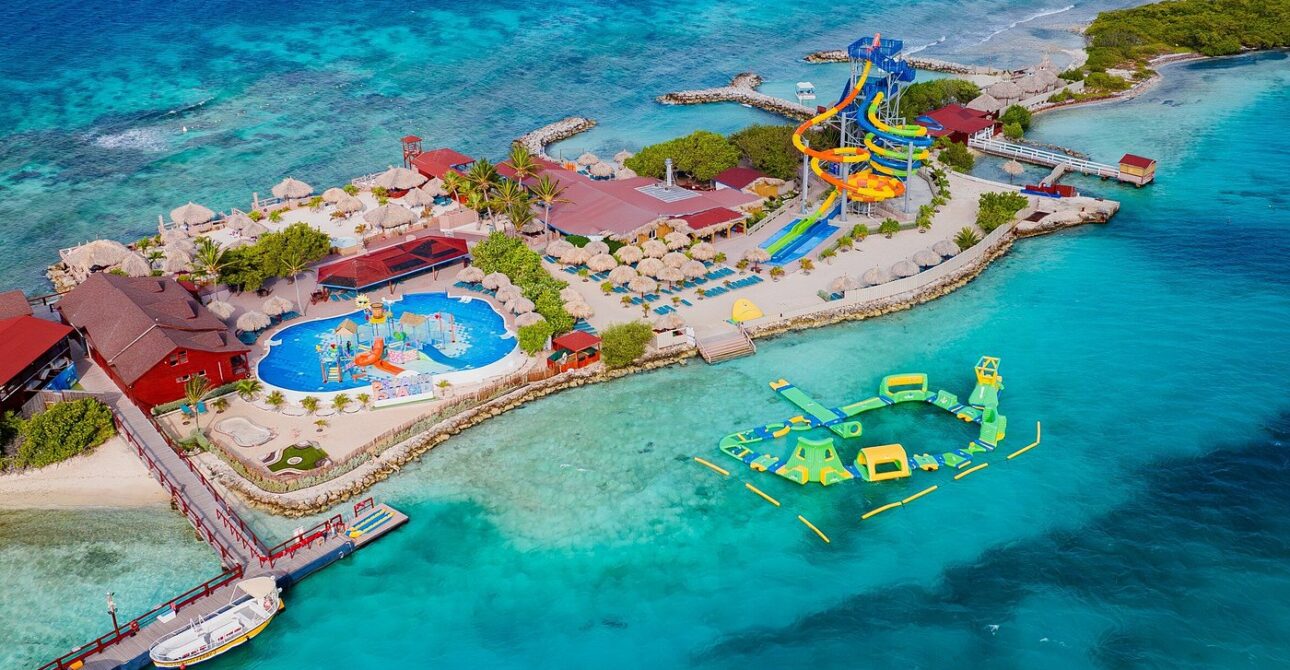 Aruba Shore Excursions: De Palm Island Day Passes vs. Jeep Tours (Canadian Traveler’s Guide) Aruba Shore Excursions: De Palm Island Day Passes vs. Jeep Tours (Canadian Traveler’s Guide)